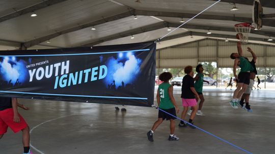 United holds 1st basketball meet