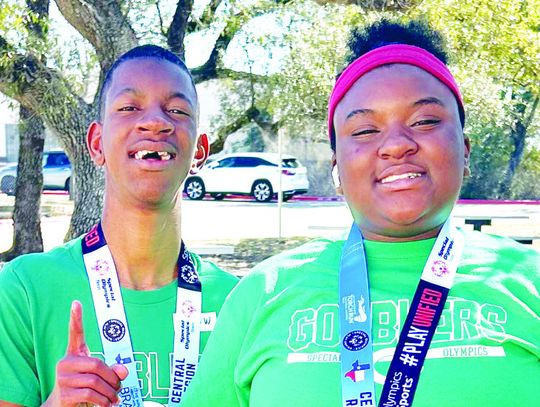 2 Cuero High School students place at Special Olympics
