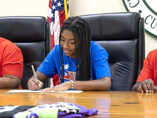 Cuero’s Kyara Denson commits to Hill College on January 30 to further her volleyball career. Kyara is the daughter of Tanya and Eric Denson. Photo by Ele Chew