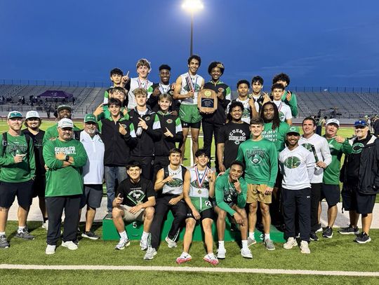 CHS dominates at District 28-4A meet