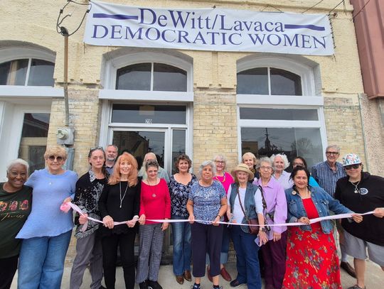 Democratic women open local headquarters