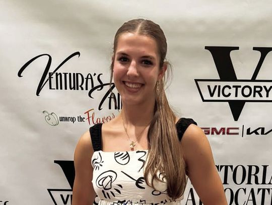 Arissa Carbonara received the 2025 Varsity Cup Female Athlete of the Year award, earning a _nal athletic accolade for her high school career. She will continue her education and volleyball career at the University of California, Berkeley. (Contributed Photo)