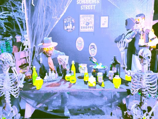 Halloween on Schleicher Street