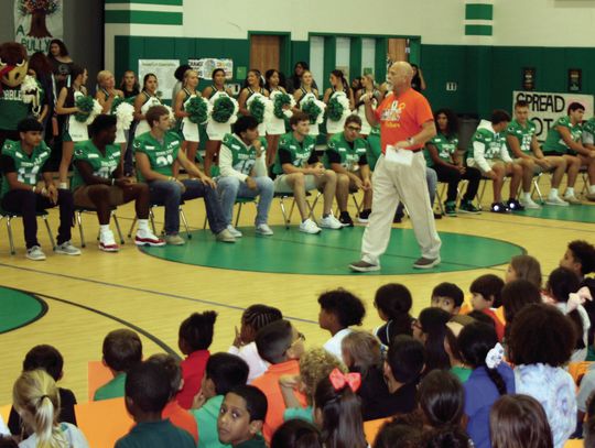 Hunt holds a pep rally for kindness