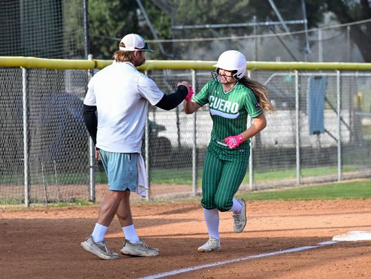 Lady Gobblers fall in close game against Comanches