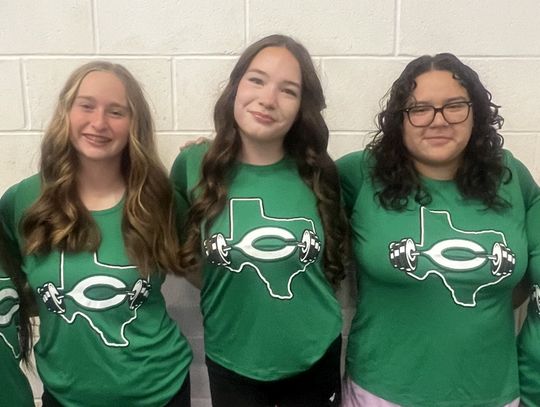Lady Gobblers qualify for powerlifting