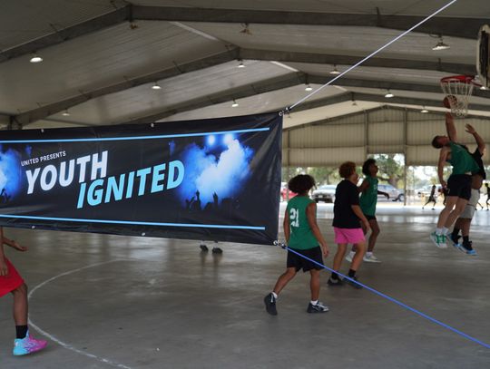 United holds 1st basketball meet