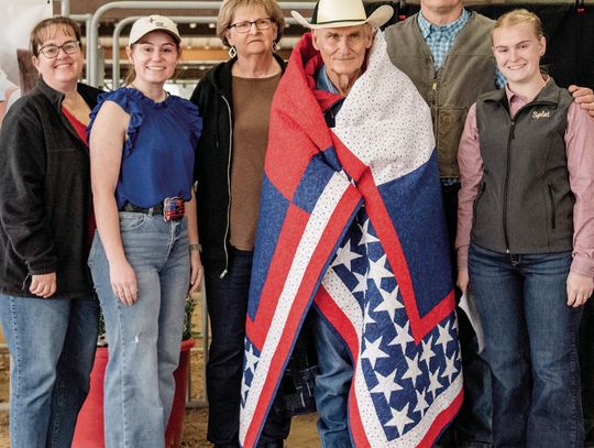 Veteran receives Quilt of Valor