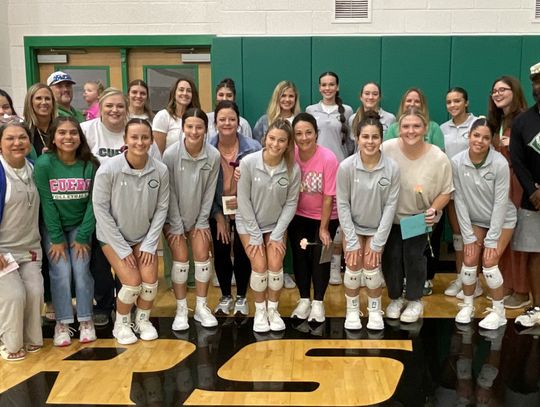 Volleyball players pick impacters