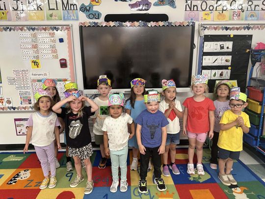 YISD Pre-K kids study alphabet