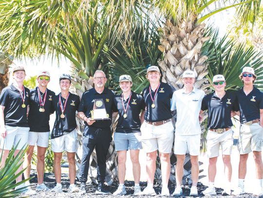 Yorktown Boys Golf Team advances to Regionals