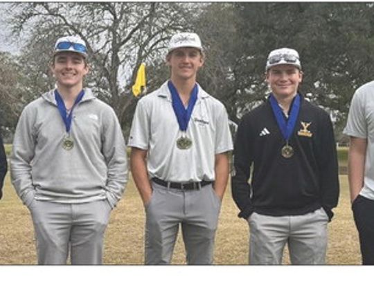 Yorktown boys golf team takes 1st place