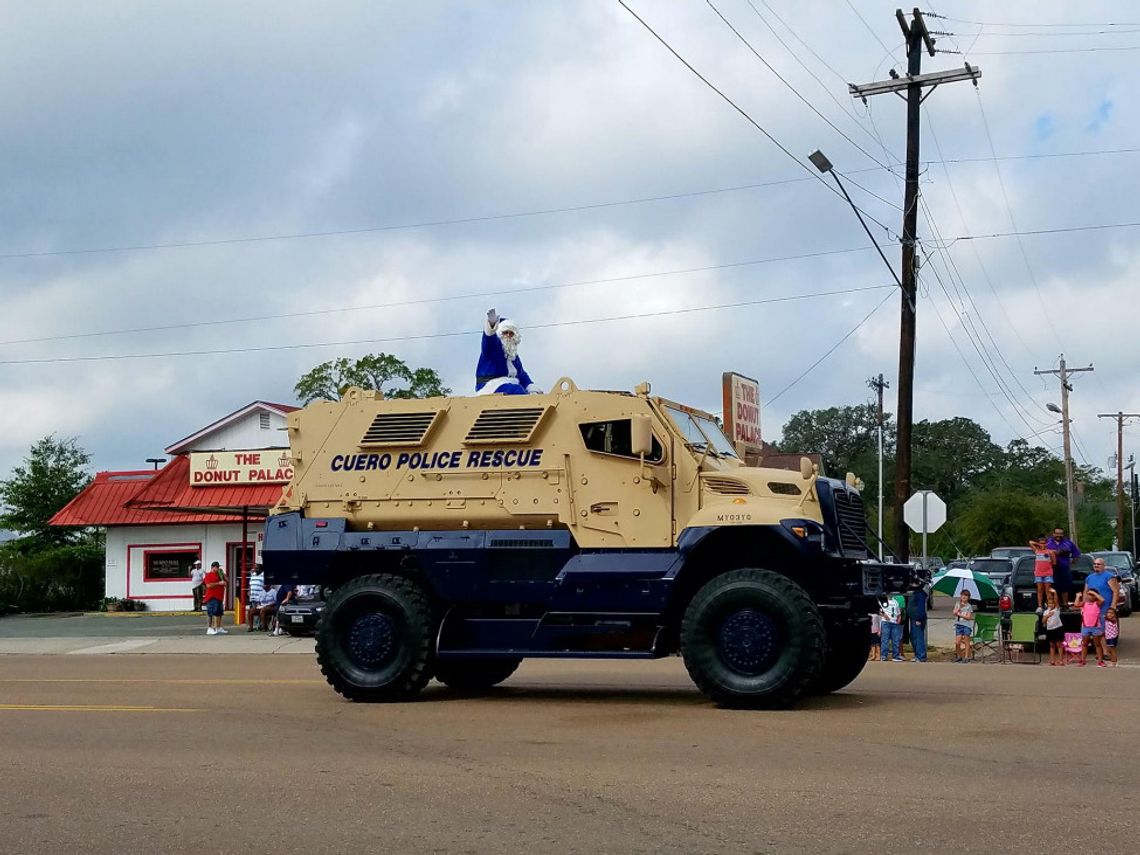 2 Santas coming to help Cuero area’s needy kids 2 Santas coming to help Cuero area’s needy kids