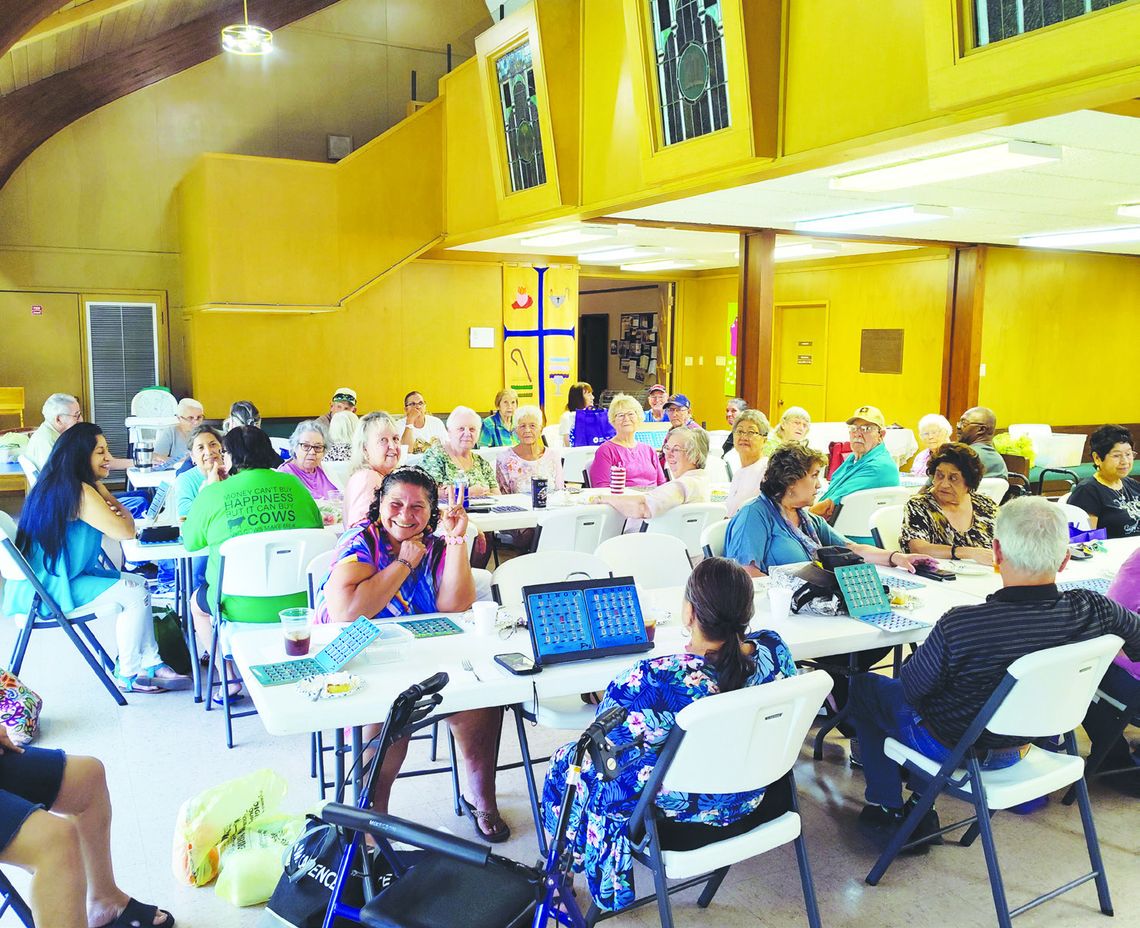 Cuero seniors enjoy bingo, lunch Cuero seniors enjoy bingo, lunch