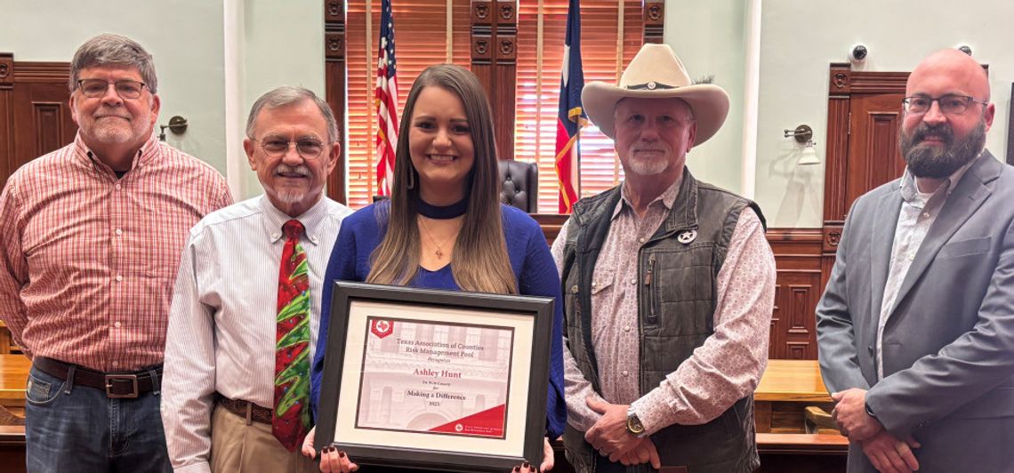 DeWitt County HR director receives regional award for risk management DeWitt County HR director receives regional award for risk management