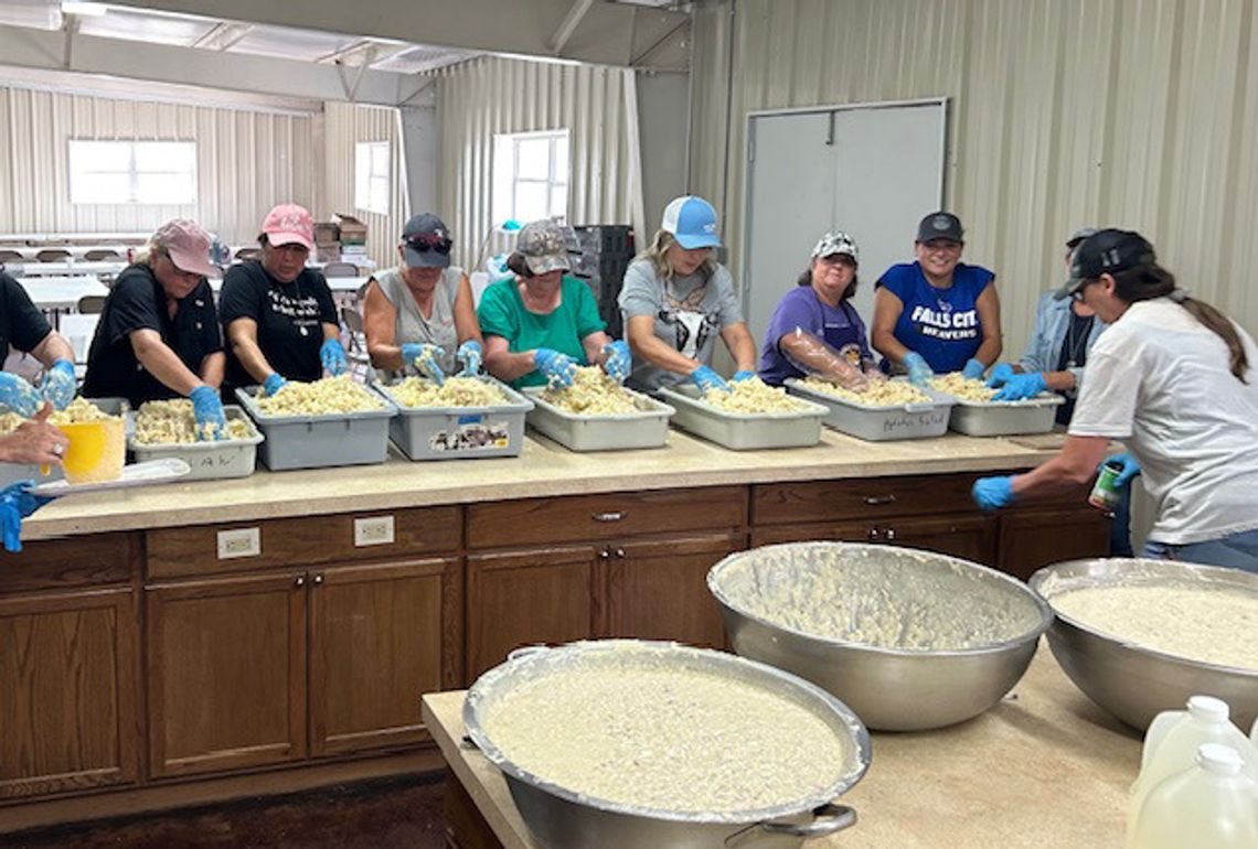 Generations gather for Holy Cross Church Feast