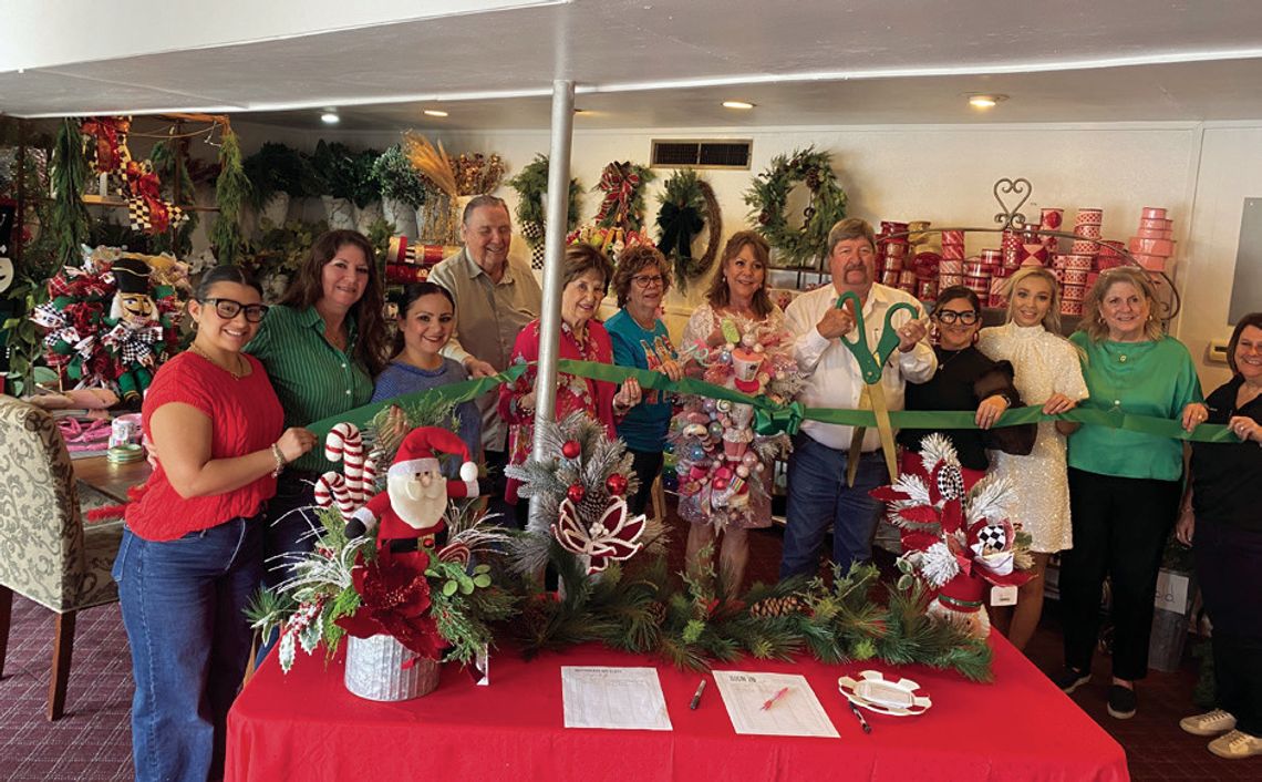 Cuero’s newest store, “Look at That Wreath” owned by Rhonda Pakebusch, was welcomed with a Ribbon Cutting by the Cuero Chamber of Commerce. Located next to Rendezvous in the old Pakebusch location, the event was held on November 1st. (Contributed photo)