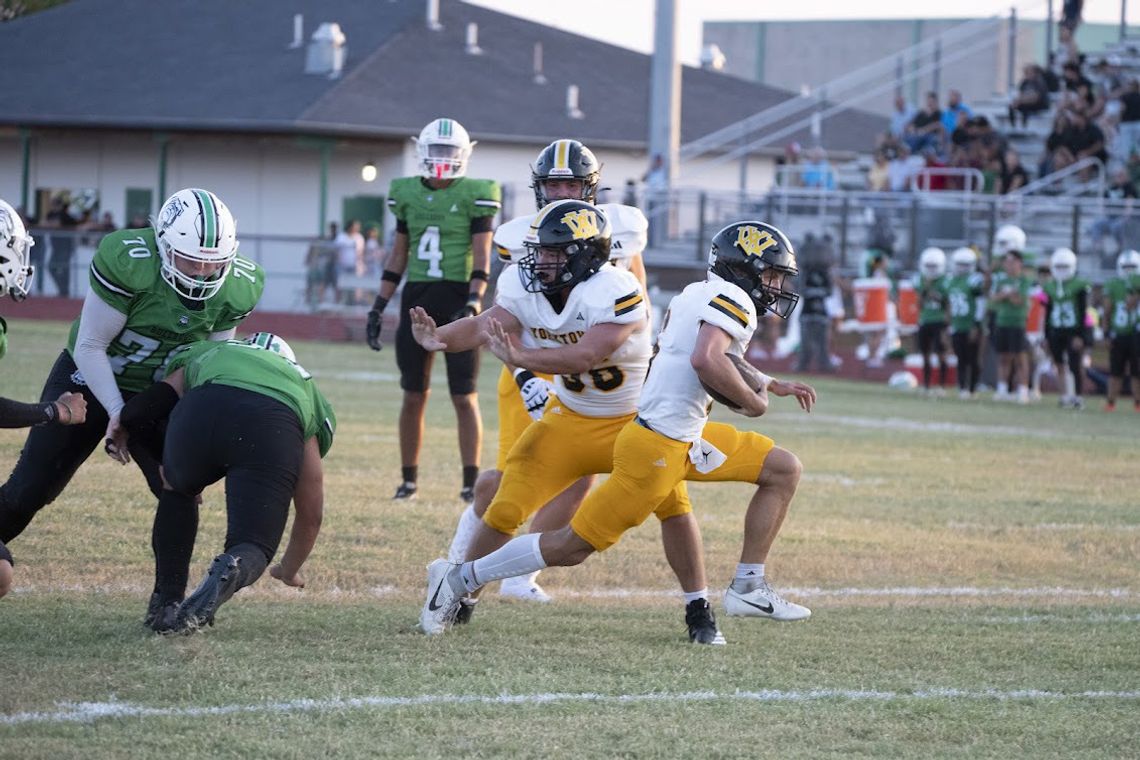 Yanta powers Wildcats as they roll past Banquette