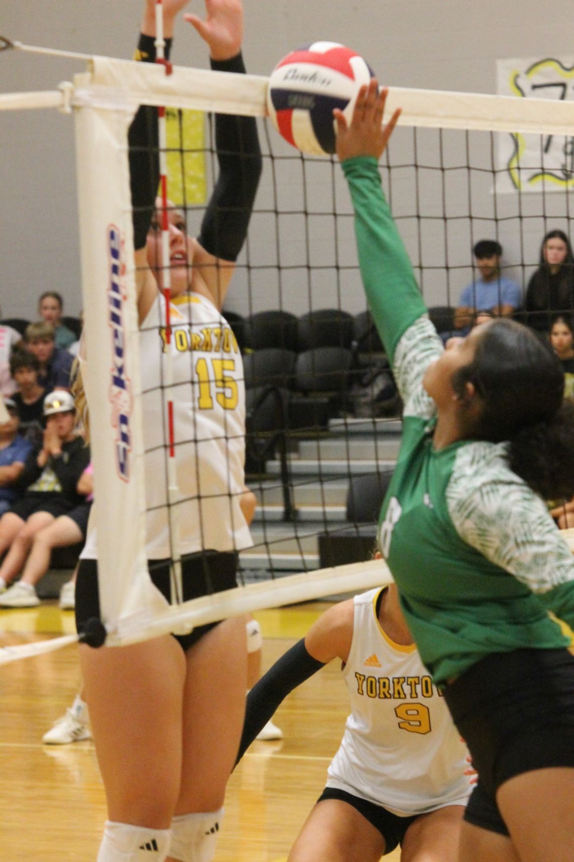 Yorktown Kitty Kats sweep Bloomington in district match