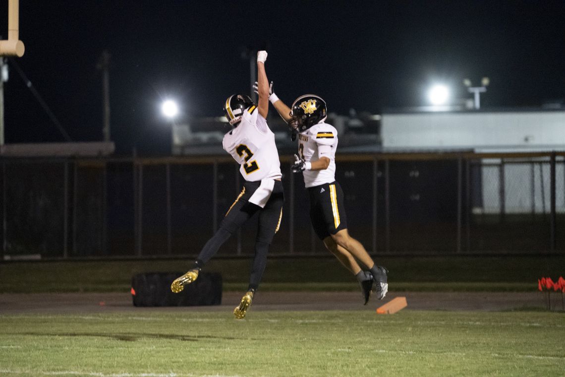 Yorktown shuts out Louise 44-0 Yorktown shuts out Louise 44-0