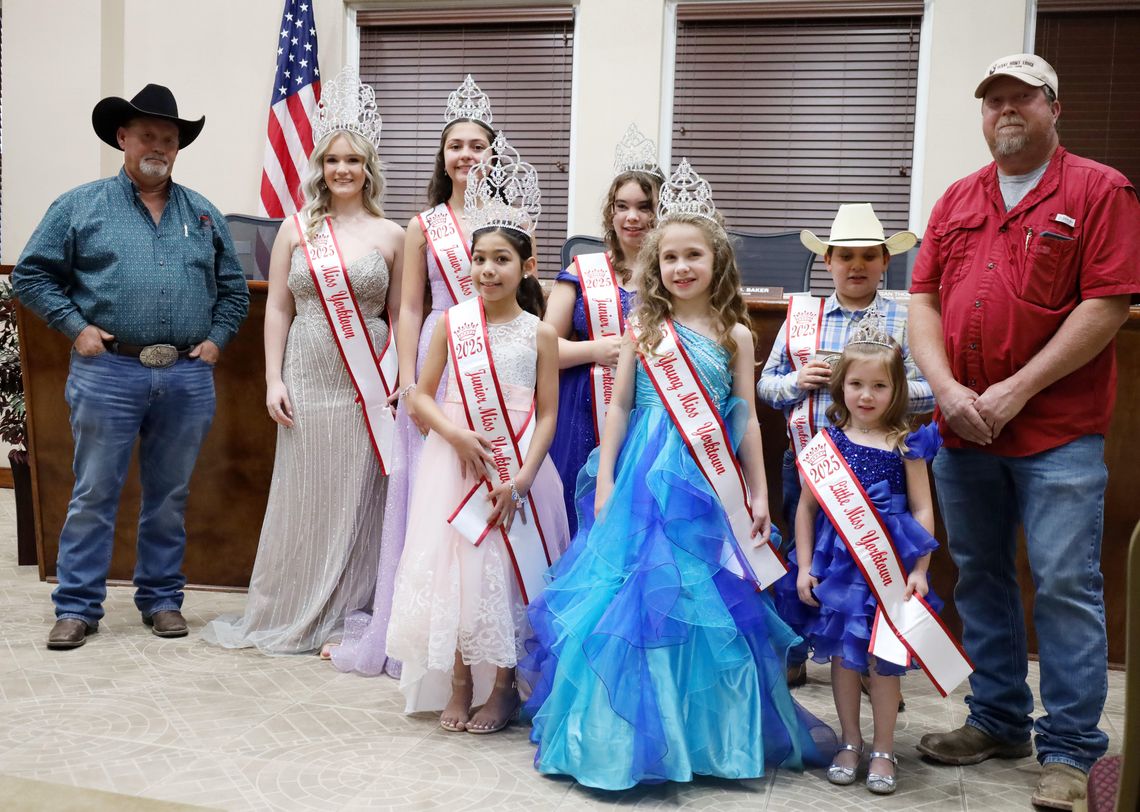 The newly crowned 2025 Miss Yorktown Court with Western Days Vice President Wesley Clayton, on left, and President Chad Buesing, on right.  
